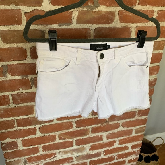 Sanctuary white denim shorts 27 boyfriend - Picture 2 of 6